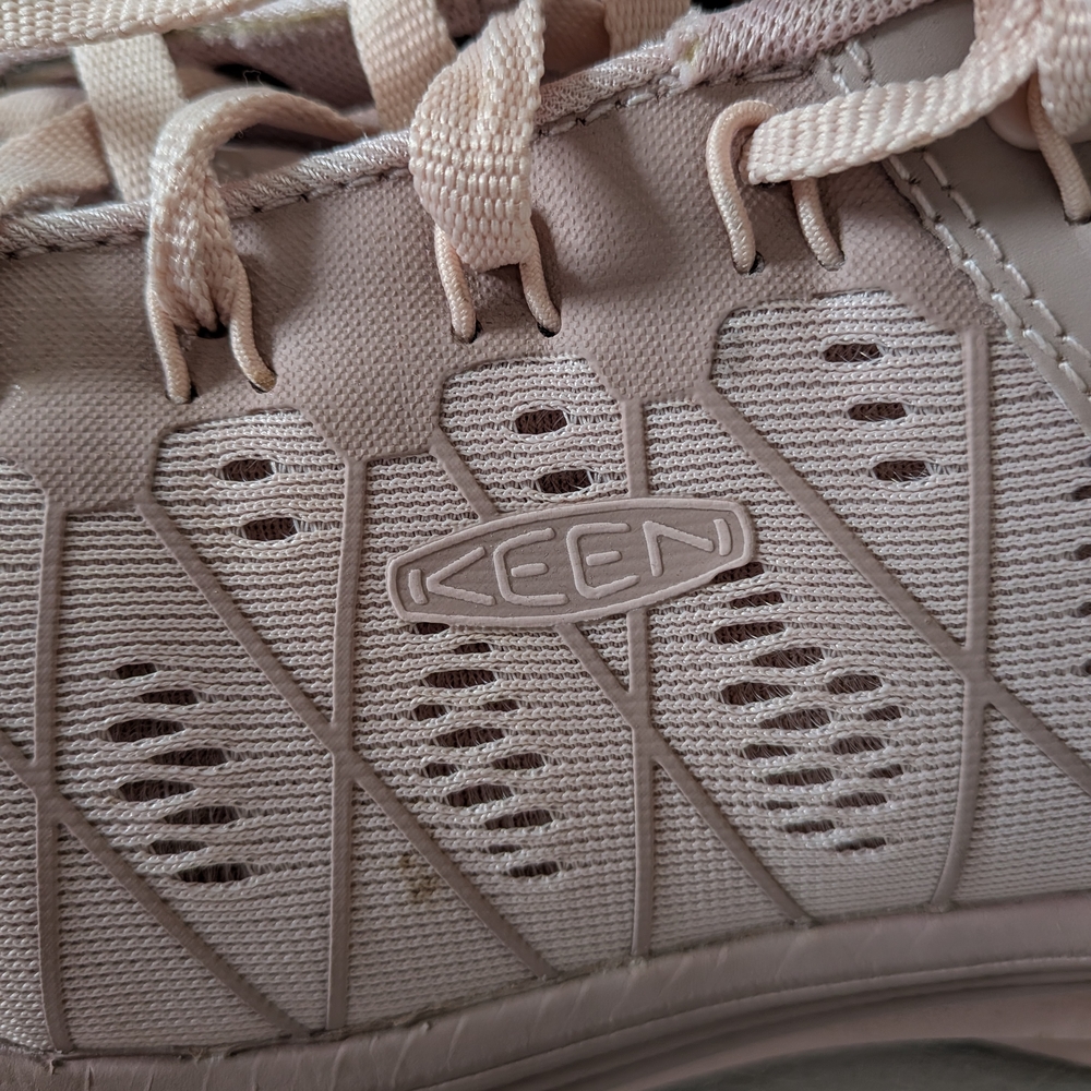 KEEN Women's Athletic Trainer in Dusty Rose - Picture 2 of 6